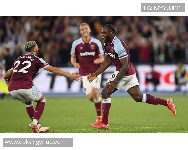 南安普顿主场迎战西汉姆联全力争胜的精彩对决即将上演 南安普顿主场迎战西汉姆联全力争胜的精彩对决即将上演